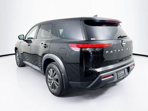 2024 Nissan Pathfinder S 4WD
