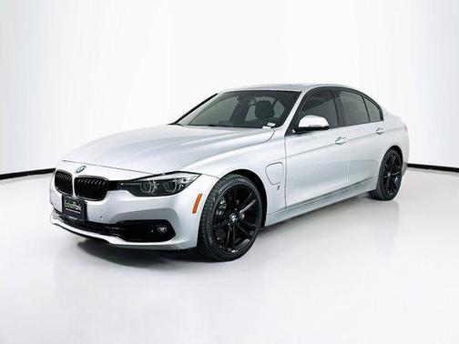 Glacier Silver Metallic 2018 BMW 330e iPerformance