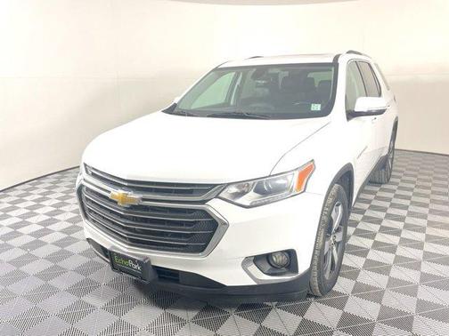Photo 3 of 40 of 2018 Chevrolet Traverse LT Leather