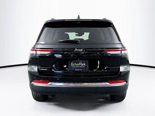 Diamond Black Crystal Pearlcoat 2023 Jeep Grand Cherokee 4xe Base