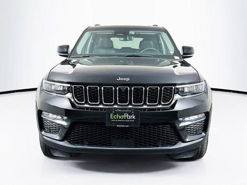 Diamond Black Crystal Pearlcoat 2023 Jeep Grand Cherokee 4xe Base