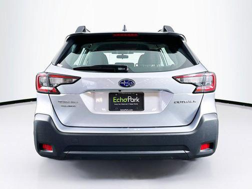 2025 Subaru Outback Base