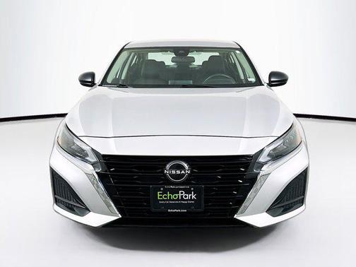 Brilliant Silver Metallic 2024 Nissan Altima 2.5 SV