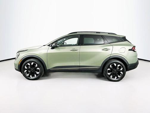 Jungle Green 2024 Kia Sportage X-Line