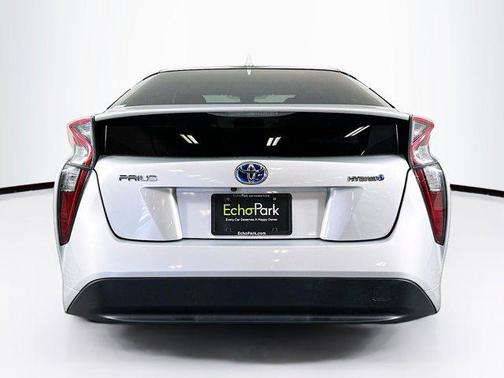2018 Toyota Prius One