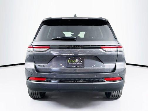 2022 Jeep Grand Cherokee Altitude