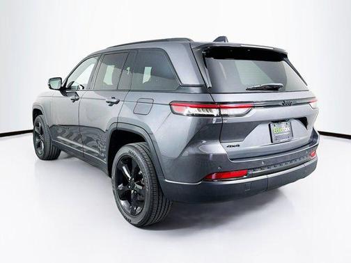 2022 Jeep Grand Cherokee Altitude