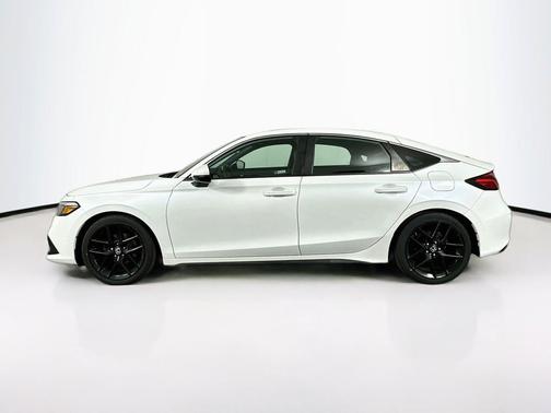 Platinum White Pearl 2022 Honda Civic Sport Touring