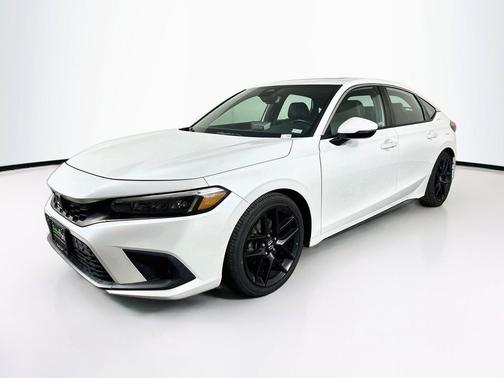 Platinum White Pearl 2022 Honda Civic Sport Touring
