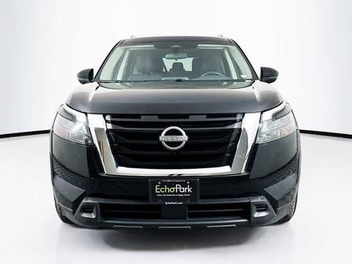 2025 Nissan Pathfinder SV FWD