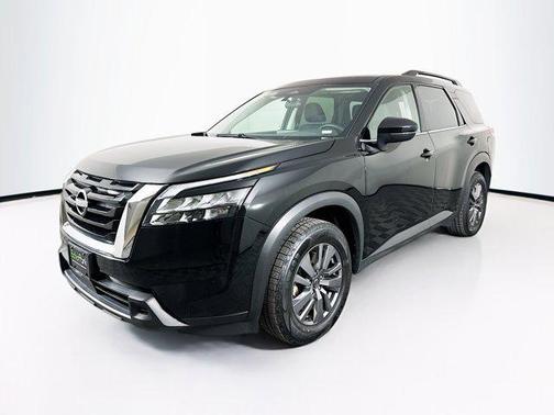 2025 Nissan Pathfinder SV FWD