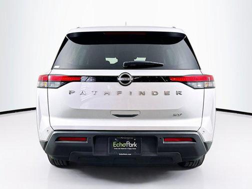 2024 Nissan Pathfinder SV FWD