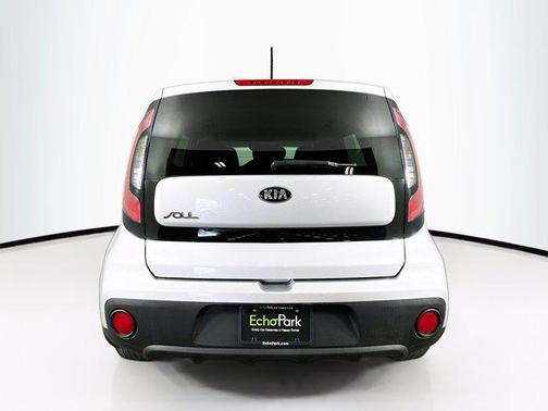 2017 Kia Soul Base