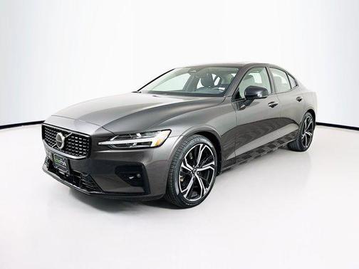 2025 Volvo S60 B5 Core