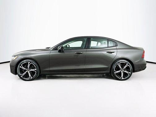 2025 Volvo S60 B5 Core