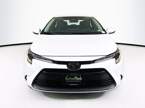 Ice Cap 2024 Toyota Corolla LE