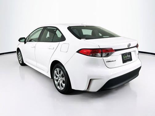 Ice Cap 2024 Toyota Corolla LE