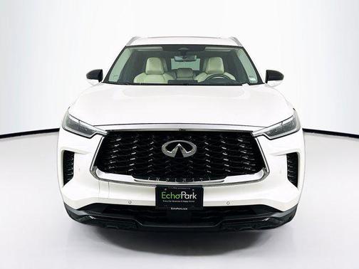 Majestic White 2023 INFINITI QX60 Luxe