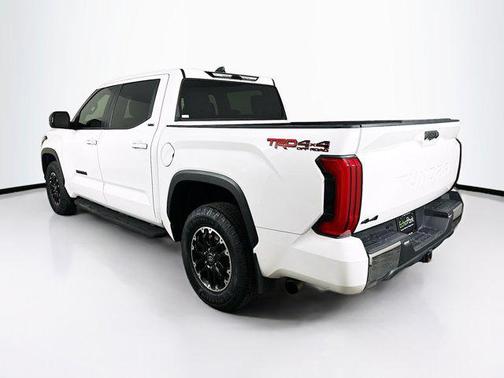 Ice Cap 2025 Toyota Tundra SR5