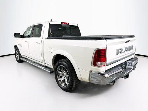 2017 RAM 1500 Limited Crew Cab 4x4 6'4' Box