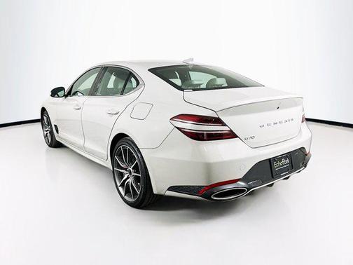 2025 Genesis G70 2.5T RWD