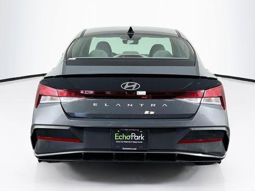 Ecotronic Gray 2025 Hyundai ELANTRA Sport