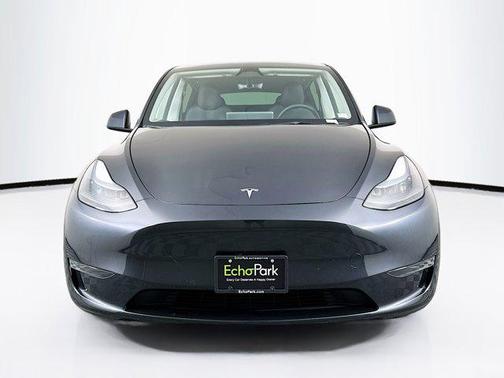 2025 Tesla Model Y Long Range Dual Motor All-Wheel Drive