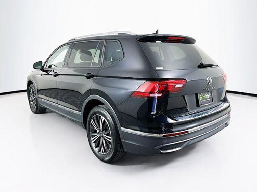 2024 Volkswagen Tiguan 2.0T Wolfsburg Edition