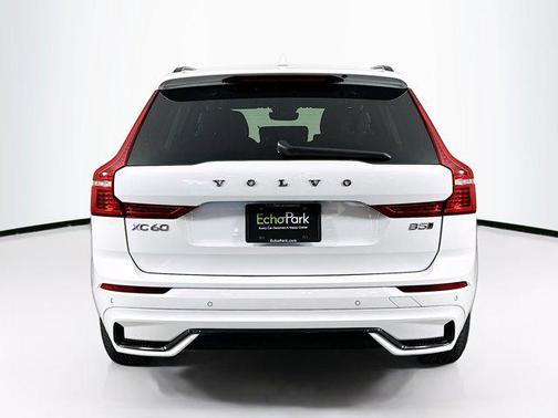 2025 Volvo XC60 B5 Core