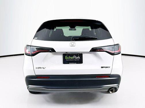 Platinum White Pearl 2024 Honda HR-V AWD Sport