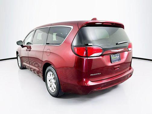 Velvet Red Pearlcoat 2017 Chrysler Pacifica Touring