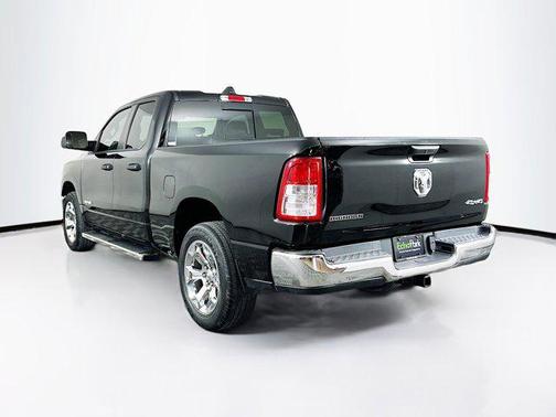 Diamond Black Crystal Pearlcoat 2023 RAM 1500 Big Horn/Lone Star