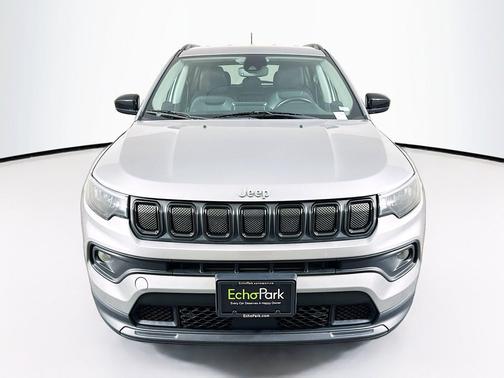 Billet Silver Metallic Clearcoat 2022 Jeep Compass Latitude