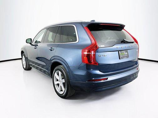 2023 Volvo XC90 B5 Core