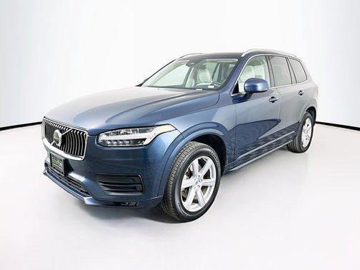 2023 Volvo XC90 B5 Core