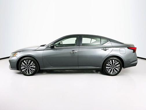 Gun Metallic 2024 Nissan Altima 2.5 SV