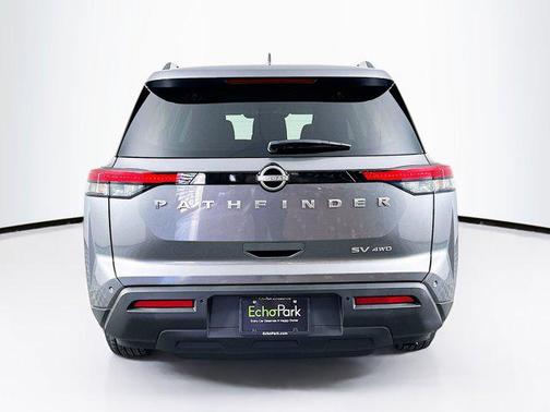 2024 Nissan Pathfinder SV 4WD