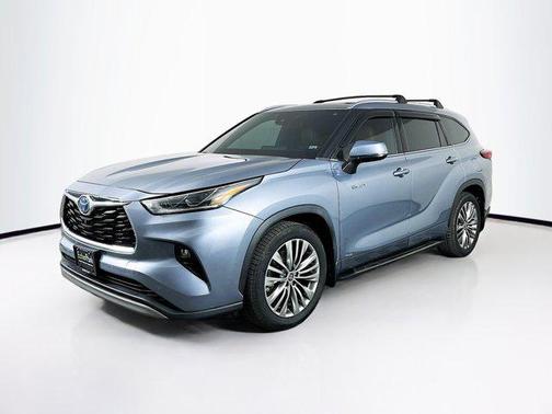 2021 Toyota Highlander Hybrid Platinum
