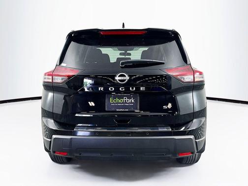 Super Black 2024 Nissan Rogue SV