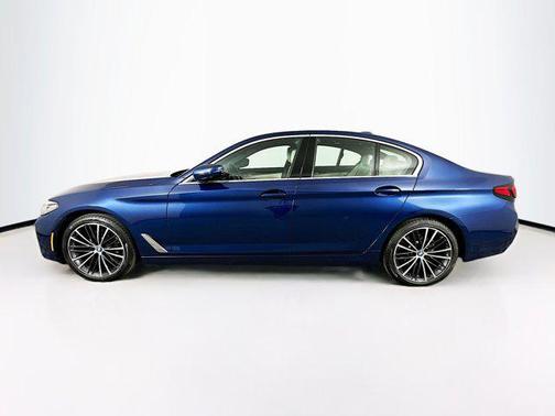 2022 BMW 530 i