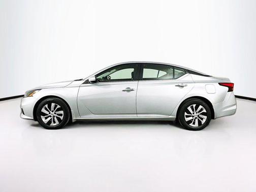 2022 Nissan Altima S FWD
