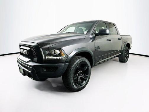 2024 RAM 1500 Classic Warlock Crew Cab 4x4 5'7' Box