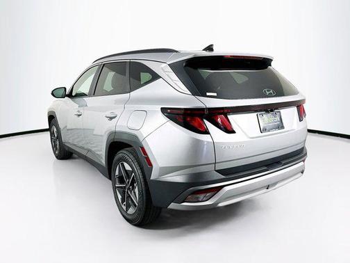 Shimmering Silver 2025 Hyundai TUCSON SEL