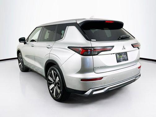 Alloy Silver Metallic 2025 Mitsubishi Outlander SE 2.5 S-AWC
