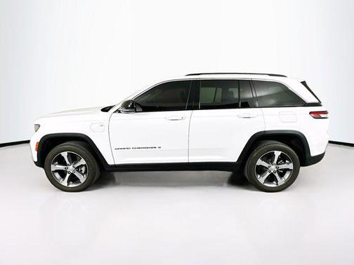 2022 Jeep Grand Cherokee 4xe Base