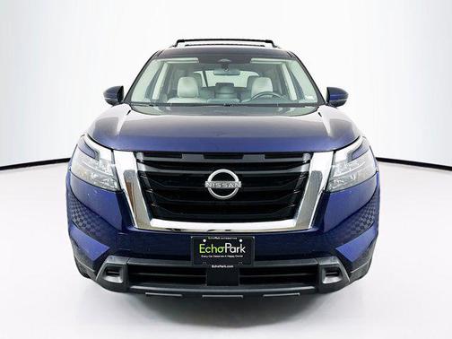 2024 Nissan Pathfinder SV FWD