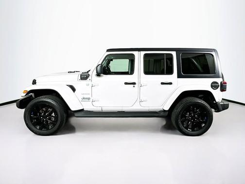 Bright White Clearcoat 2023 Jeep Wrangler 4xe Sahara