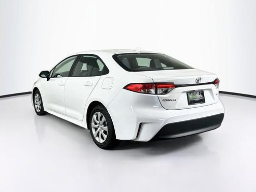 Ice Cap 2025 Toyota Corolla LE