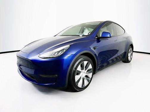 2022 Tesla Model Y Long Range Dual Motor All-Wheel Drive