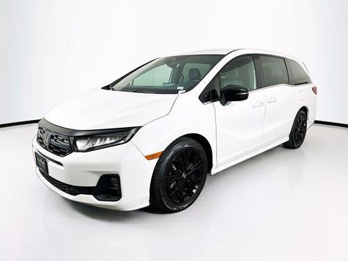 Platinum White Pearl 2025 Honda Odyssey Sport-L